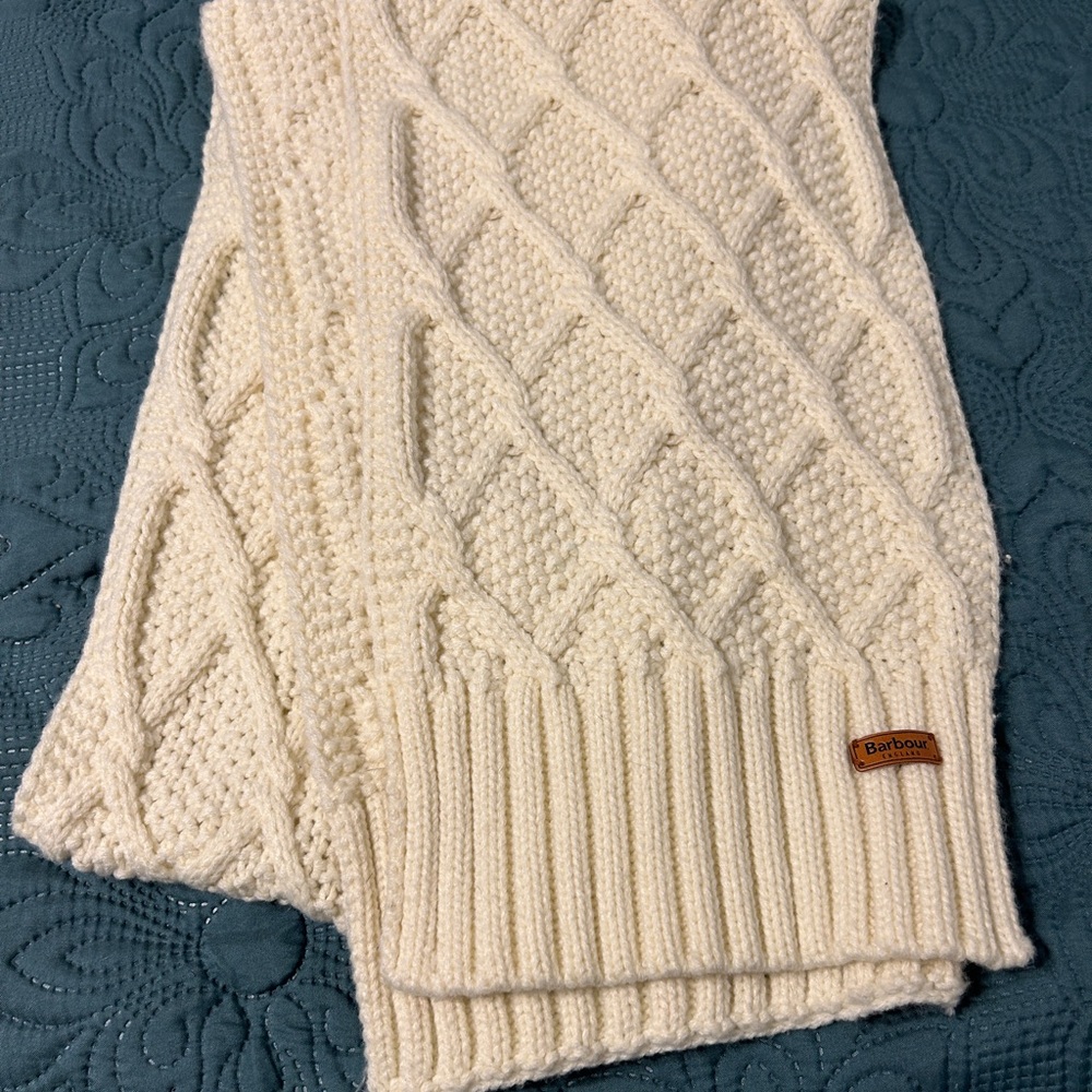 Barbour Cream Cable Knit scarf
